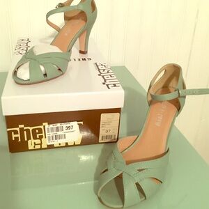 Mint kitten heel sandal